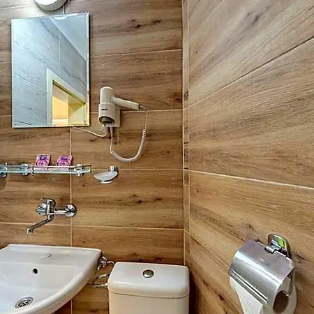 Grami Hotel 3*